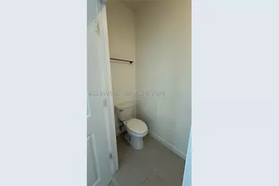 679 SE 13th St, Homestead, FL 33034 - Photo 11