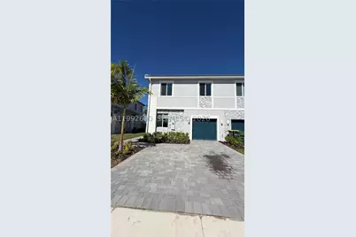 679 SE 13th St, Homestead, FL 33034 - Photo 5