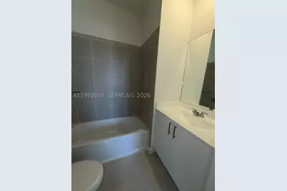 679 SE 13th St, Homestead, FL 33034 - Photo 23