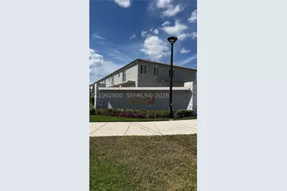 679 SE 13th St, Homestead, FL 33034 - Photo 15