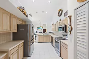 3038 Lakewood, Weston, FL 33332 - Photo 17