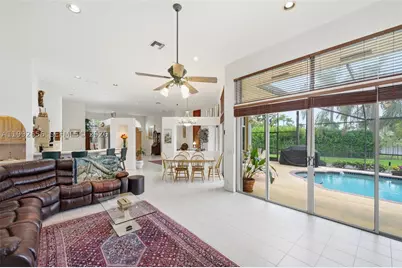 3038 Lakewood, Weston, FL 33332 - Photo 15