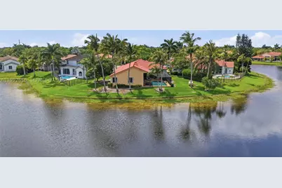 3038 Lakewood, Weston, FL 33332 - Photo 3