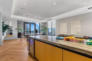 121 NE 5th, Miami, FL 33132 - Photo 27