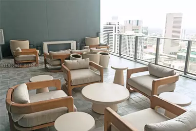 121 NE 5th #1404, Miami, FL 33132 - Photo 41