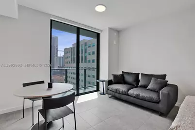 121 NE 5th #1404, Miami, FL 33132 - Photo 13