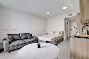 121 NE 5th, Miami, FL 33132 - Photo 5