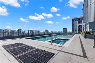 121 NE 5th, Miami, FL 33132 - Photo 33