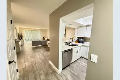 300 Promenade #105, Other Fl City, FL 34698 - Photo 11
