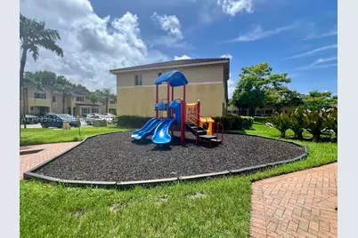 1934 SW 60th, North Lauderdale, FL 33068 - Photo 17
