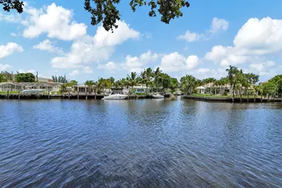 14 Royal Palm #303 (Available Jan 1), Boca Raton, FL 33432 - Photo 3
