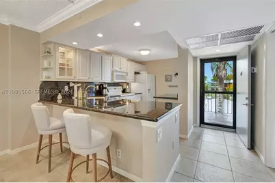 14 Royal Palm #303 (Available Jan 1), Boca Raton, FL 33432 - Photo 7