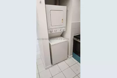 10000 NW 80th #2415, Hialeah Gardens, FL 33016 - Photo 7