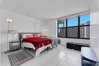 2500 Parkview #1418, Hallandale Beach, FL 33009 - Photo 15