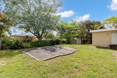 12901 NW Miami, Miami, FL 33168 - Photo 17