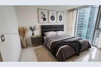 300 Biscayne Boulevard #3409W, Miami, FL 33131 - Photo 9