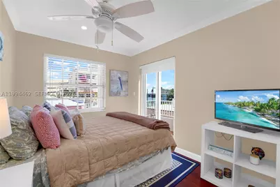 335 Virginia, Hollywood, FL 33019 - Photo 19
