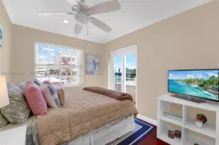 335 Virginia, Hollywood, FL 33019 - Photo 19
