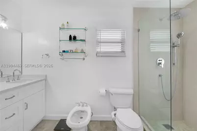 335 Virginia, Hollywood, FL 33019 - Photo 17