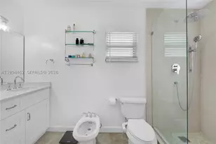 335 Virginia, Hollywood, FL 33019 - Photo 17