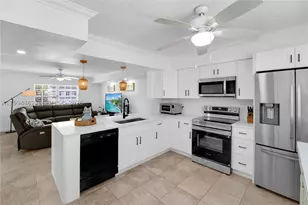 335 Virginia, Hollywood, FL 33019 - Photo 7