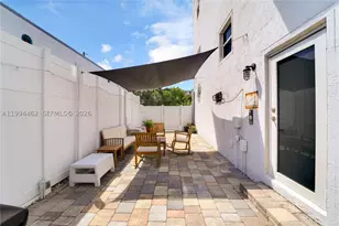 335 Virginia, Hollywood, FL 33019 - Photo 31