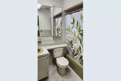 6241 NW 110th, Hialeah, FL 33012 - Photo 15