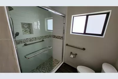 6241 NW 110th, Hialeah, FL 33012 - Photo 17