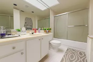 12500 SW 5th, Pembroke Pines, FL 33027 - Photo 9