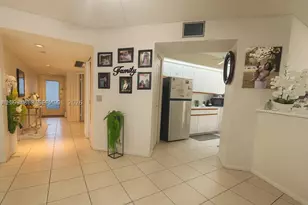 12500 SW 5th, Pembroke Pines, FL 33027 - Photo 3