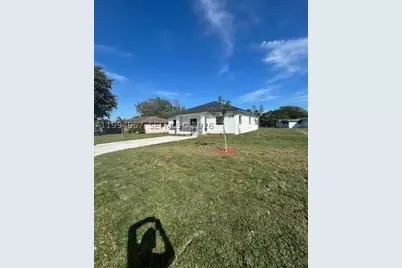 1468 NW 100th, Miami, FL 33147 - Photo 5