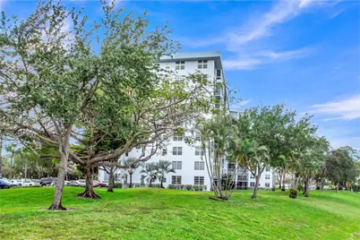 3010 N Course #104, Pompano Beach, FL 33069 - Photo 9