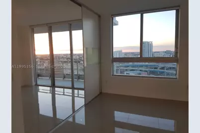90 SW 3rd #2112, Miami, FL 33130 - Photo 13