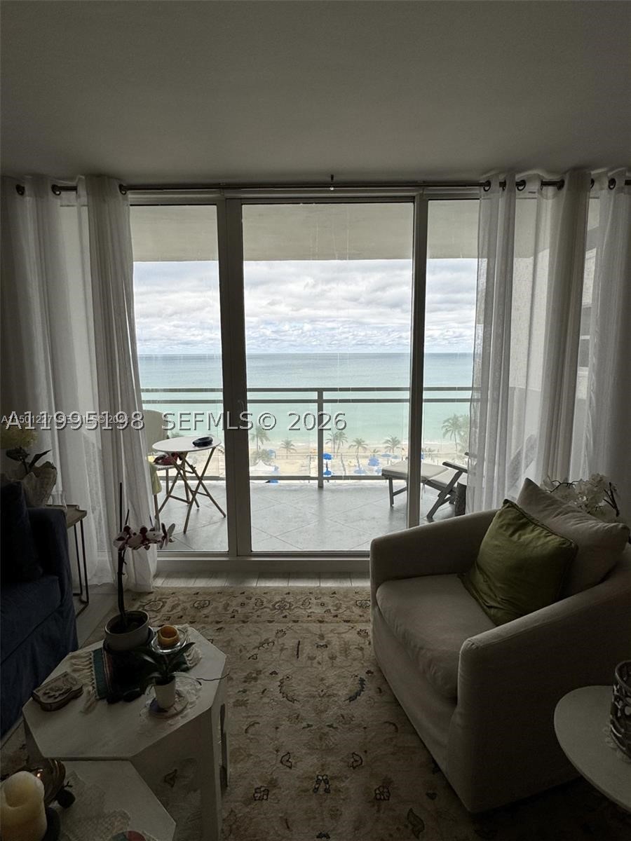 2030 S Ocean #815 main architectural view