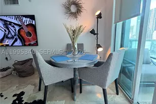 31 SE 5th, Miami, FL 33131 - Photo 7