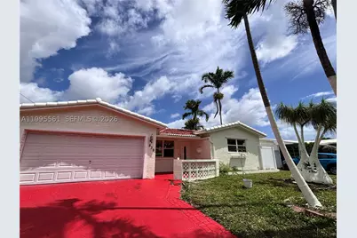 839 S Highland #Right, Hollywood, FL 33021 - Photo 1