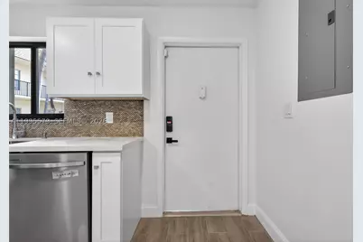 275 Gate #104, Hollywood, FL 33024 - Photo 3