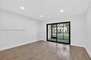 275 Gate, Hollywood, FL 33024 - Photo 7