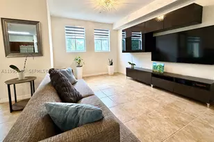 10870 NW 88th, Doral, FL 33178 - Photo 7