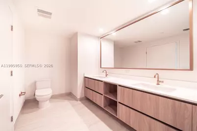 77 SE 5th #2908, Miami, FL 33131 - Photo 57