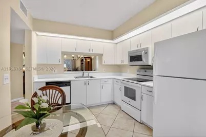 1651 SW 127th #305A, Pembroke Pines, FL 33027 - Photo 19