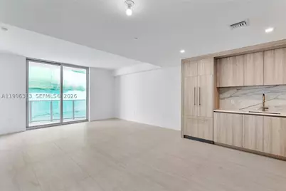 77 SE 5th #4206, Miami, FL 33131 - Photo 3