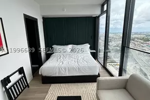 20 NE 11, Miami, FL 33132 - Photo 7