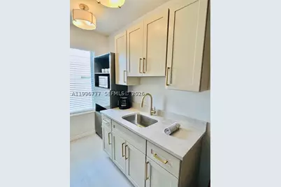 1050 Pennsylvania #28, Miami Beach, FL 33139 - Photo 17