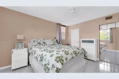 2861 Somerset #301, Lauderdale Lakes, FL 33311 - Photo 21