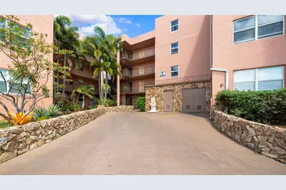 2861 Somerset #301, Lauderdale Lakes, FL 33311 - Photo 3