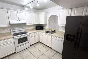 711 N Pine Island, Plantation, FL 33324 - Photo 5