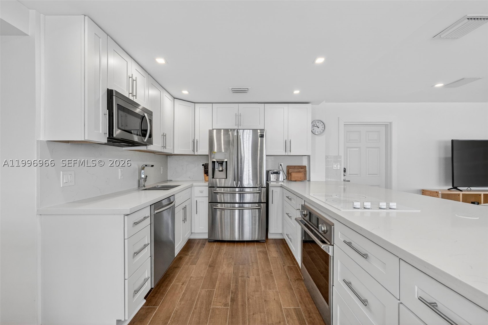 3050 NE 48th #210 main architectural view