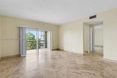4200 Hillcrest #408, Hollywood, FL 33021 - Photo 9