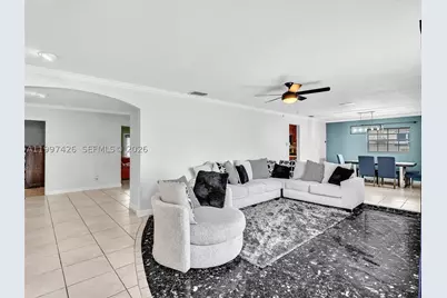 1900 NW 95th, Pembroke Pines, FL 33024 - Photo 11
